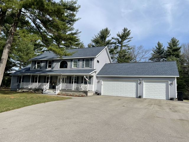 Shoreline Roofing & Gutters LLC