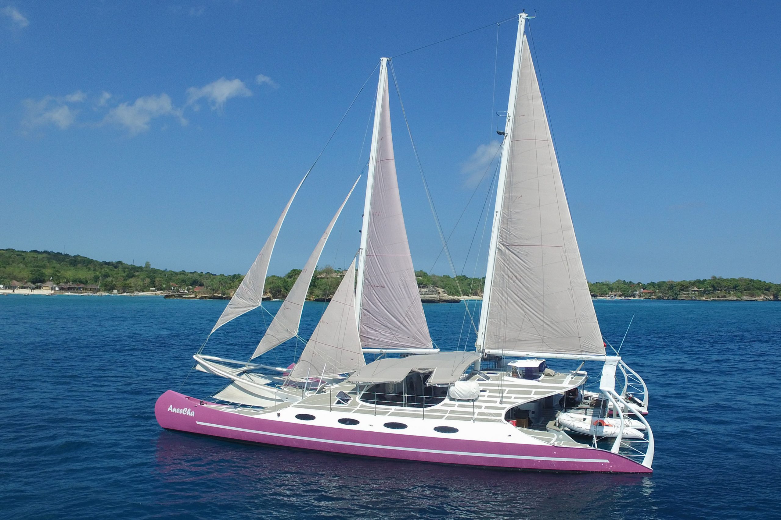 Bali Yacht Charter Peaceful Tours