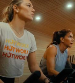 HOTWORX – Corona, CA (The Shops at Dos Lagos)