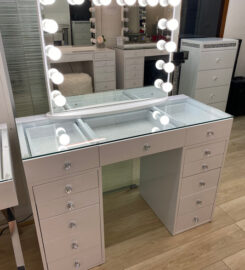 Vanity Chic Mirrors