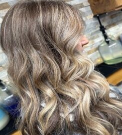 Kristi's Salon