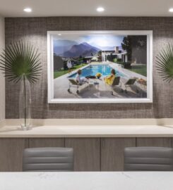 Del Campo Dermatology & Laser Institute