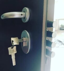 Toni Locksmiths