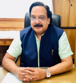 Dr. Anant Kumar Tiwari- Orthopaedic Surgeon Delhi