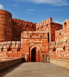 Delhi to Agra One Day Tour Package by Bus