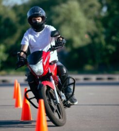 Route 11 Autós-Motoros Iskola