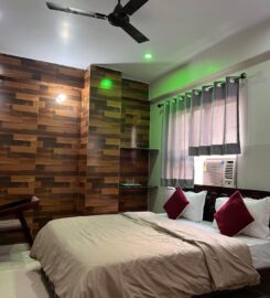 HOTEL ROYAL RAJ