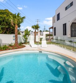 SWIM N POOLS AUS