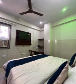 HOTEL ROYAL RAJ