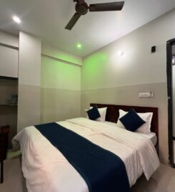 HOTEL ROYAL RAJ