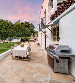 Oasis Grills & Outdoor Kitchens