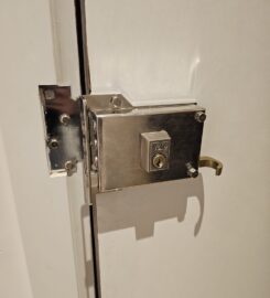 Abre Hogar Cerrajeros 24 horas en Madrid