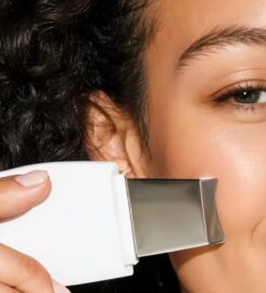 Ultrasonic Skin Scrubber