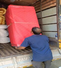 Piyanshi packers and movers