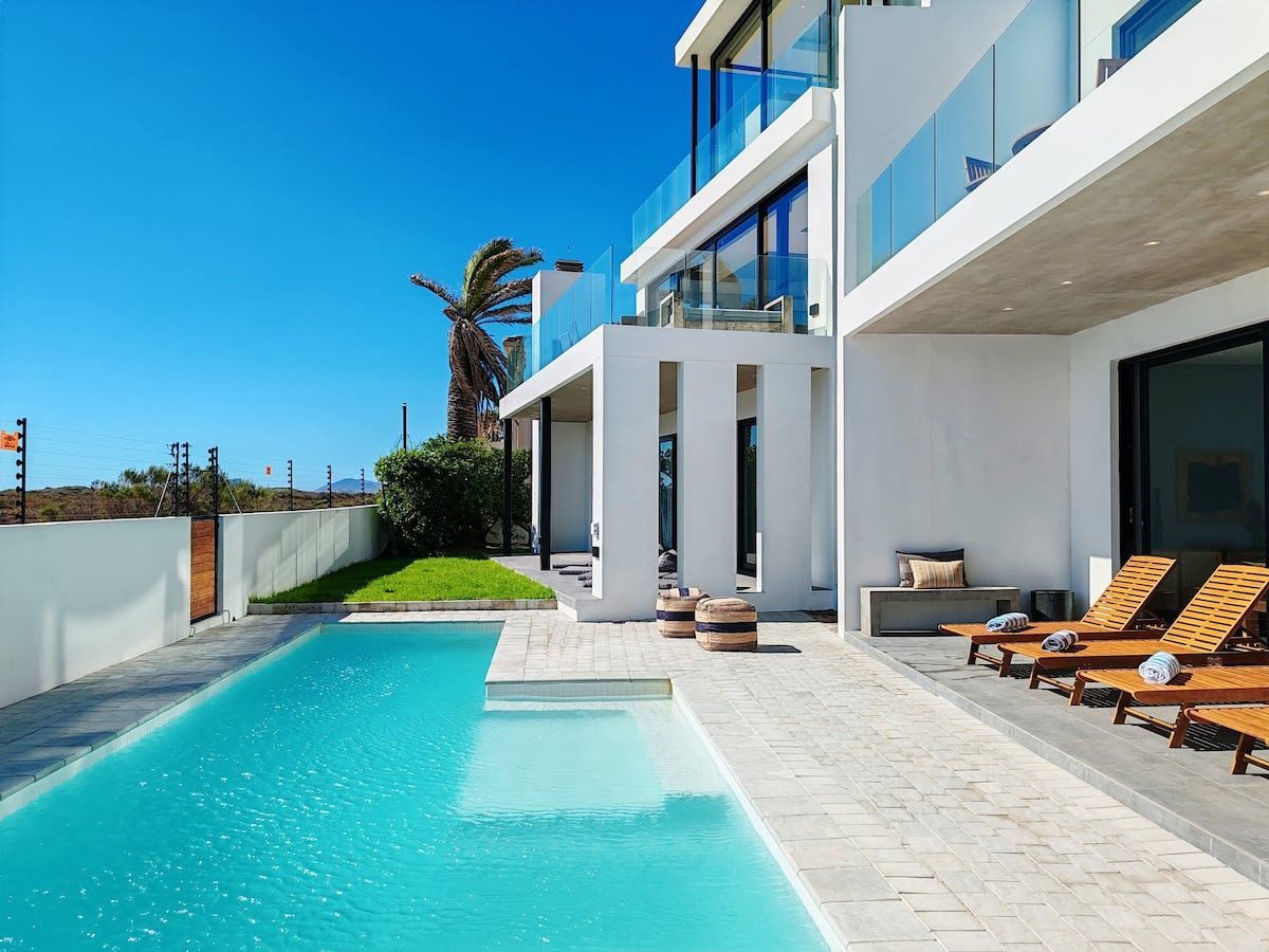 MUi STAYS Property Management