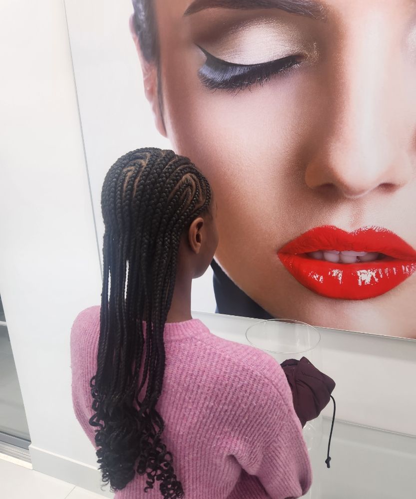 La Rosa Hair & Braiding Salon
