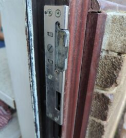Lockvia