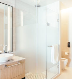 Amrah Glass And Aluminium – Window & Door Repair