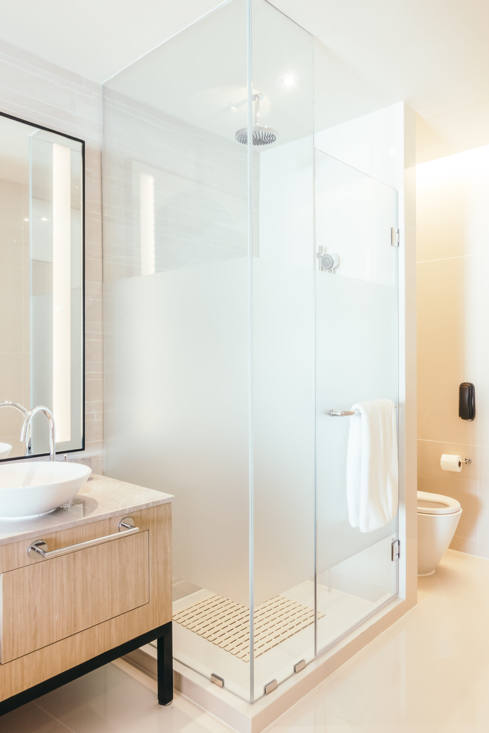 Amrah Glass And Aluminium – Window & Door Repair