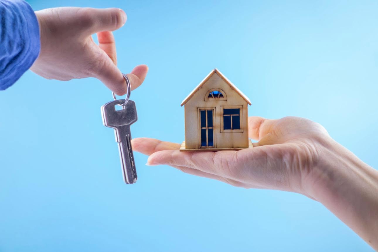 Brook Reynolds Realtor at JohnHart Real Estate