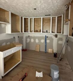 Bay City Remodeling & Bathrooms LLC