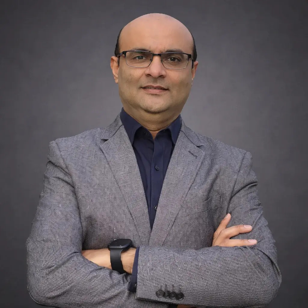 SAM VALJI – Real Estate Broker