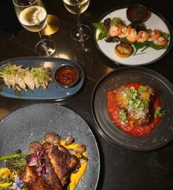 s o m e w h e r e dine bar