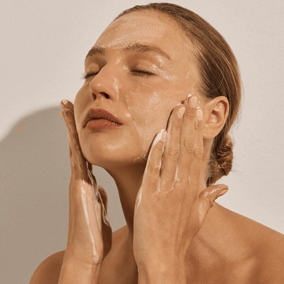 J Medical Aesthetics