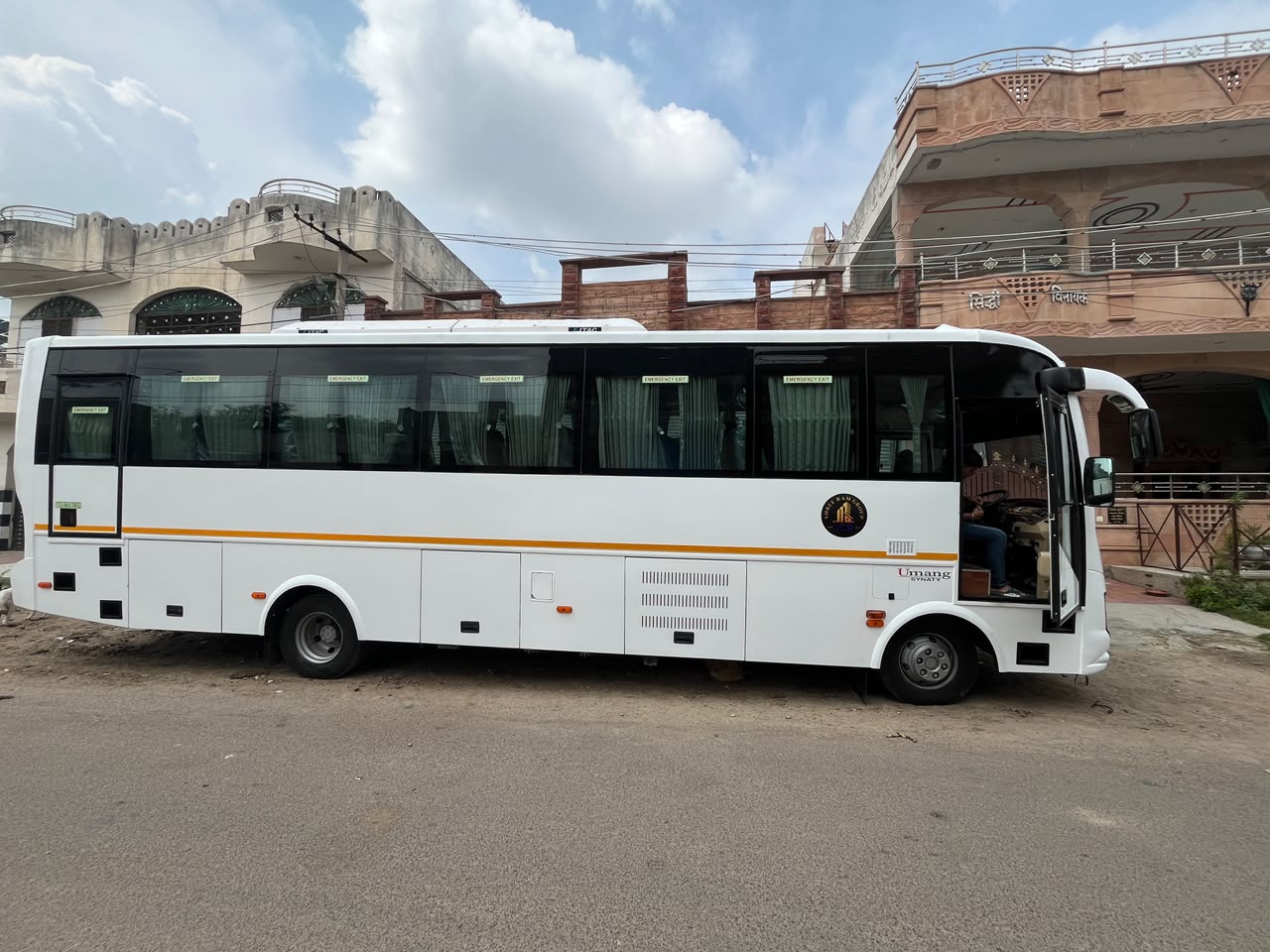 NCD Luxury Tempo Traveller & Car Hire JodhpurJO