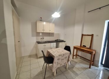 Vasilis Studios & Apartments
